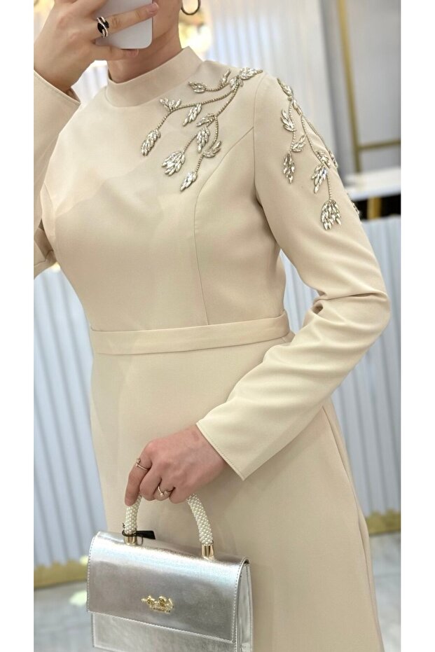 Taş Baskılı Elbise - 4