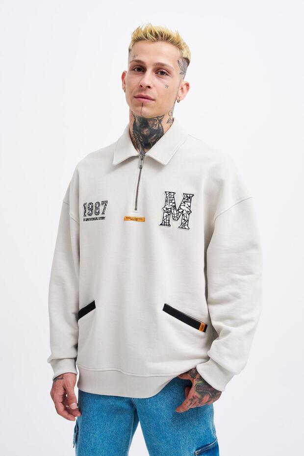 Men's Felt Badge Zip Polo Sweatshirt Space Gray