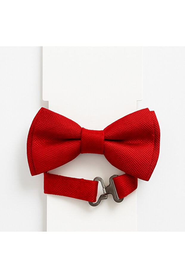 ربطة عنق حمراء قياسية - 1