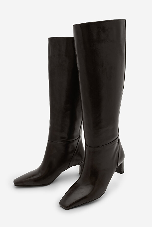 Women's Blunt Toe Bellows Heeled Boots Without Zipper Doreka Brown
