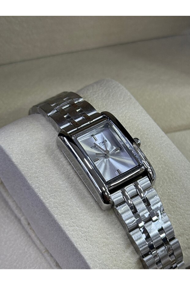 Tomjones Women's Wrist Watch