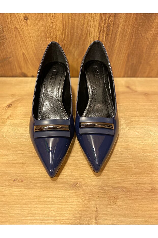 Heeled Shoes with Metal Details