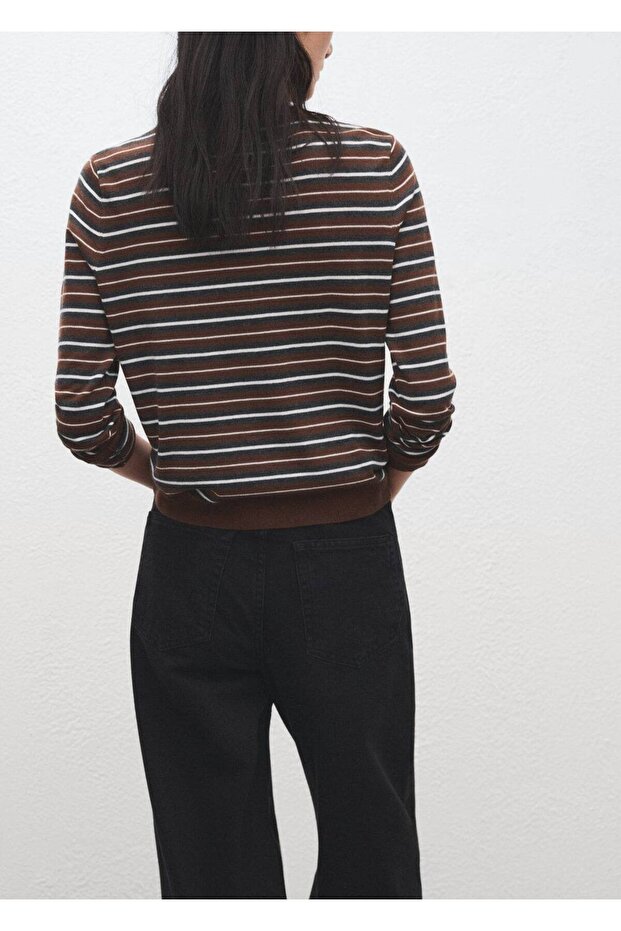 Çizgili triko kazak - 4