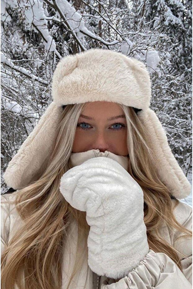 Vegan Premium Faux Fur High Quality Pilot Hat with Ears Cream Color