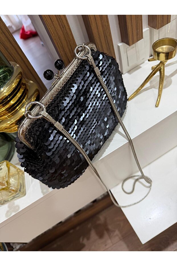 Siyah Pullu Burslu Çanta - 6