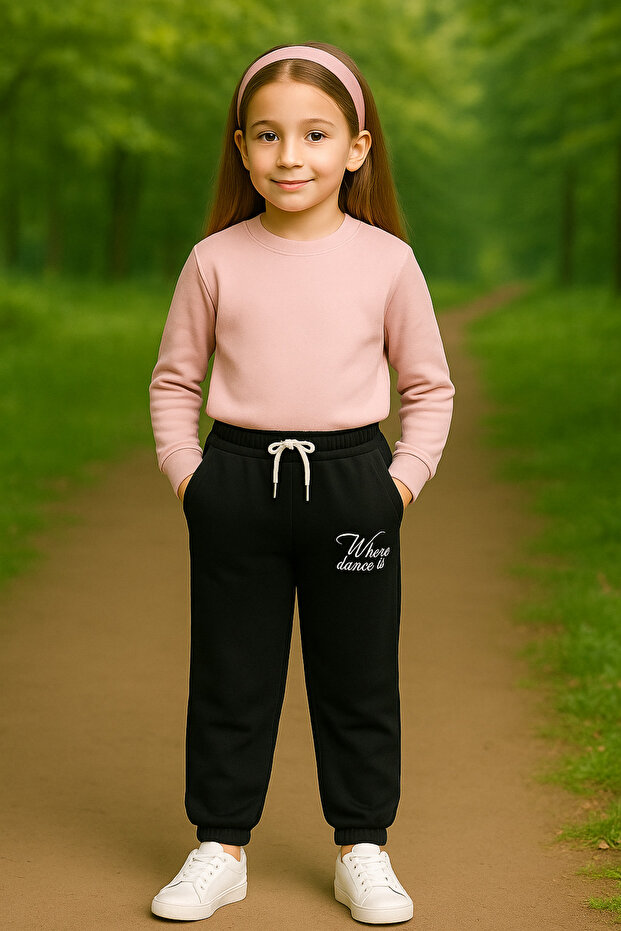 Mişil 213-12-25 Girl's 3 Thread Count Fleece-Lined Comfortable Fit Elastic Cuffed Sweatpants Age 8/12