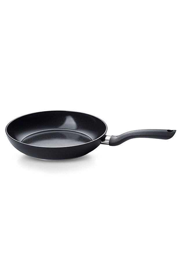 Essential Tava 24 cm