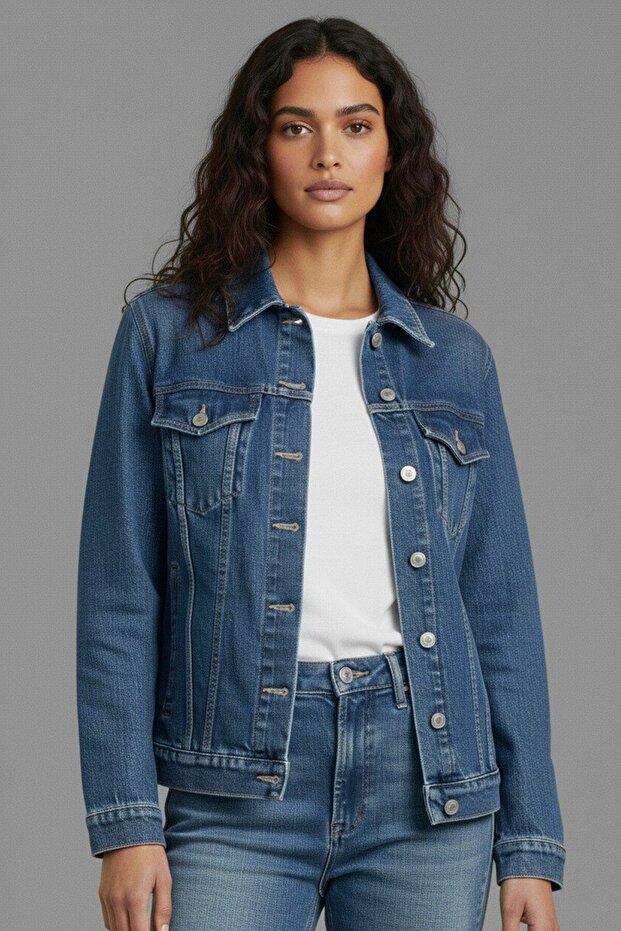 WKM Kadın Rahat Kesim Çift Cepli Denim Kot Ceket