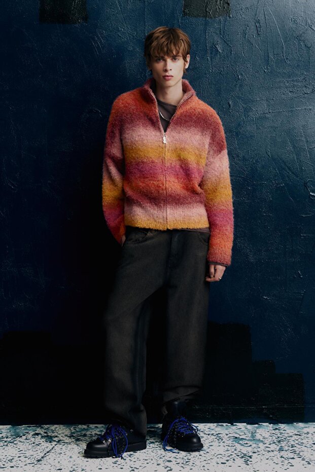 Dik yaka fermuarlı hırka - 3