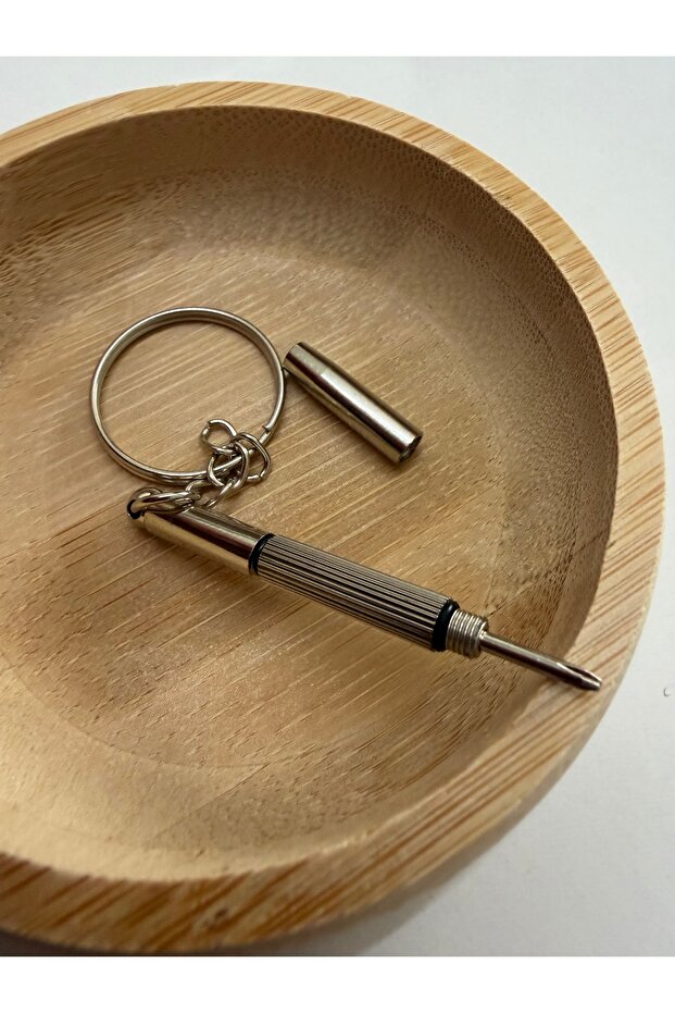 سلسلة مفاتيح على شكل مفك براغي للنظارات - 1