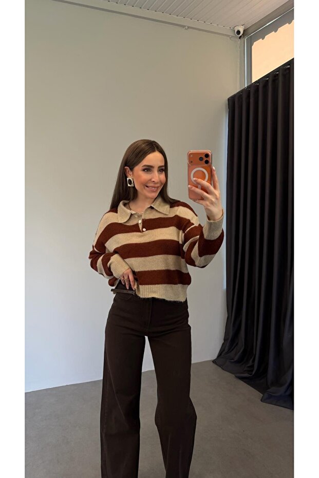 Aylidi Side Striped Knit Sweater Brown