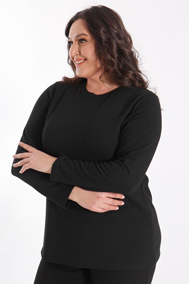 بلوزة سوداء كبيرة الحجم من Trend42plus بياقة دائرية - 5