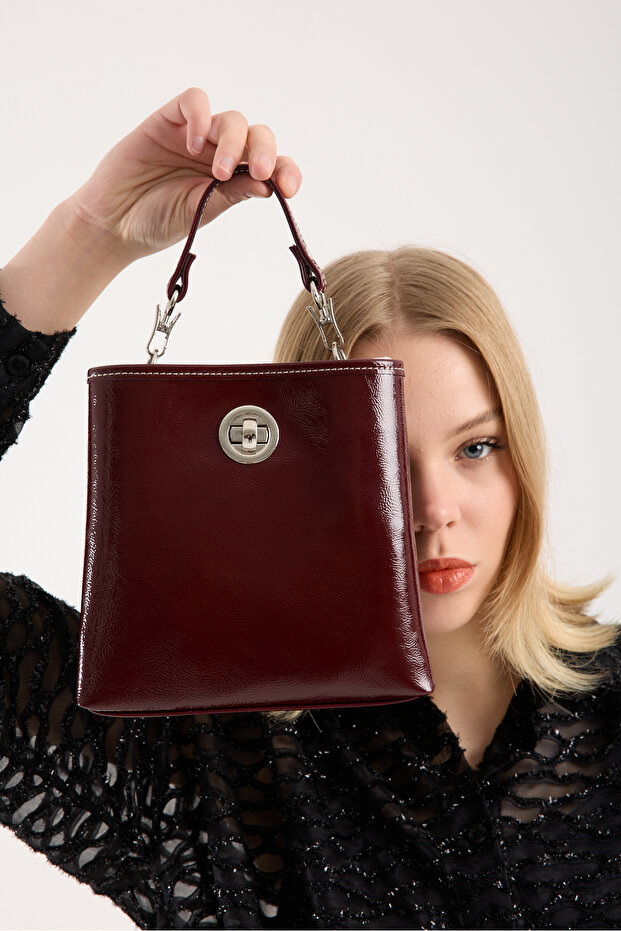 Women's Crinkled Patent Leather Bag