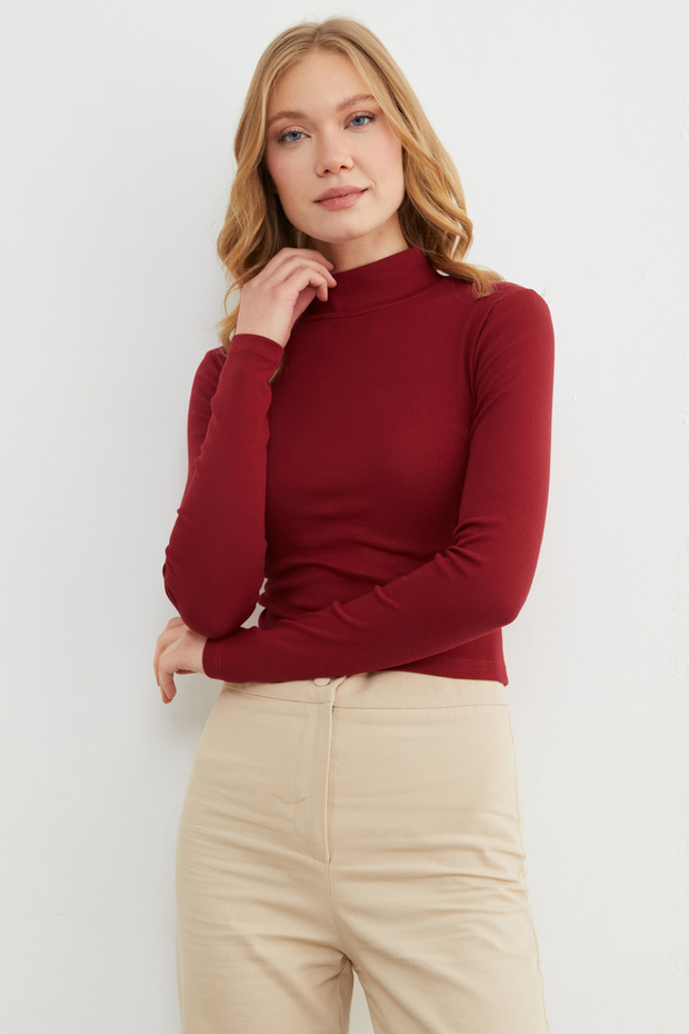 Basic Half Turtleneck Crop Bodysuit - 5