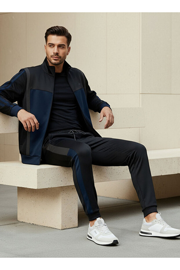 Men Colourblock Jacket - 2