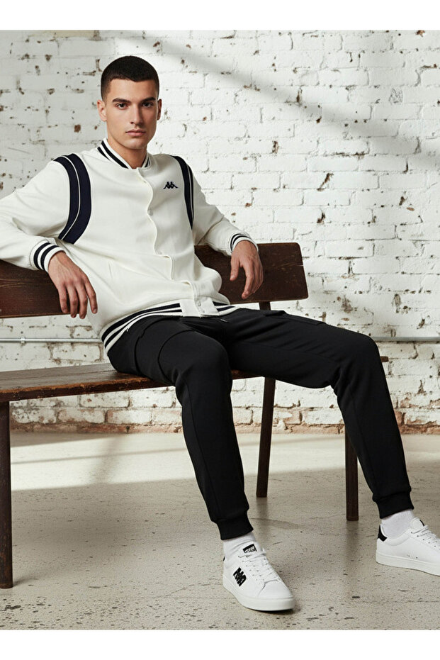 جاكيت رياضي رجالي مطرز بشعار - 2