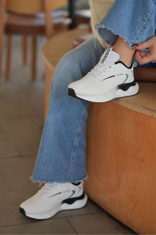 Women's White Orthopedic Sole Everyday Sneakers 048