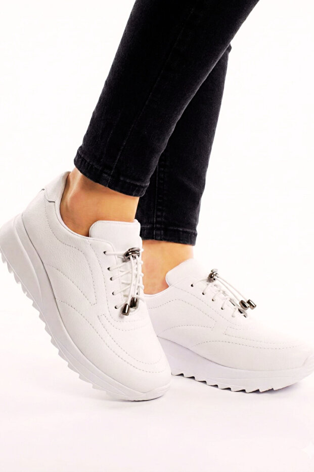 Katre Women's Plain White Elastic 5 cm Heel Orthopedic Sports Shoes