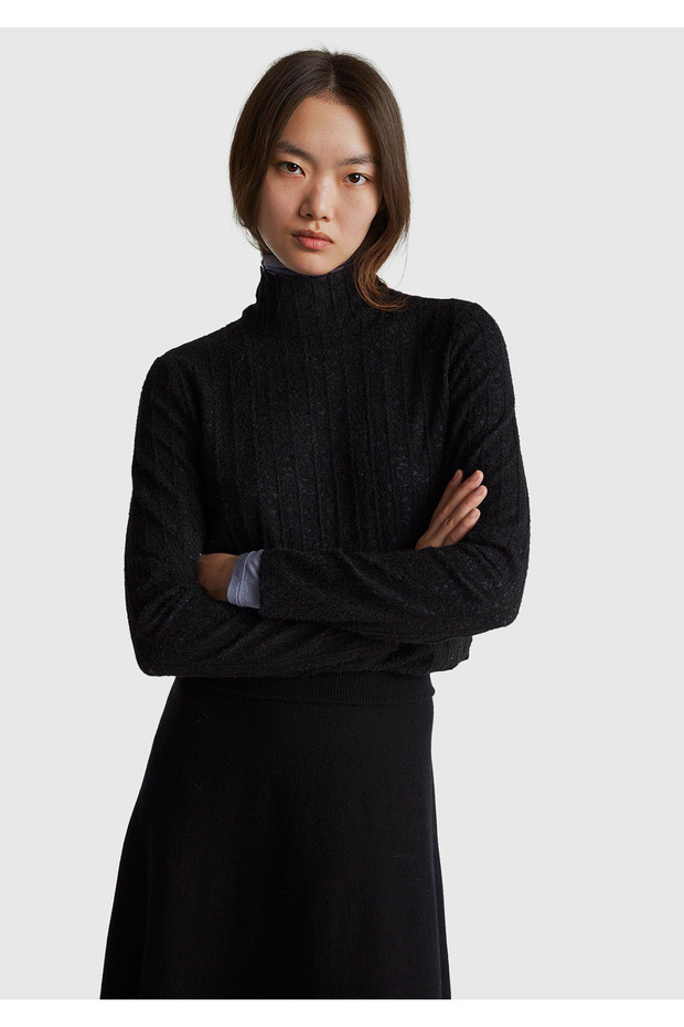 Women's Black Patterned Mock Neck Blouse