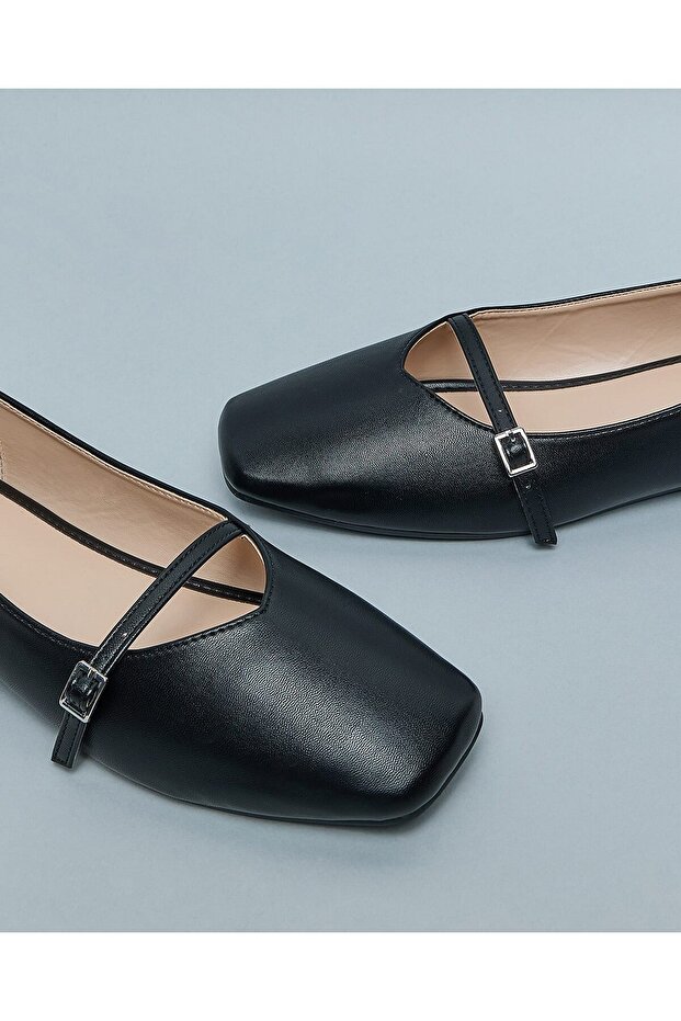 حذاء ماري جين ذو مقدمة مربعة صلبة - 6