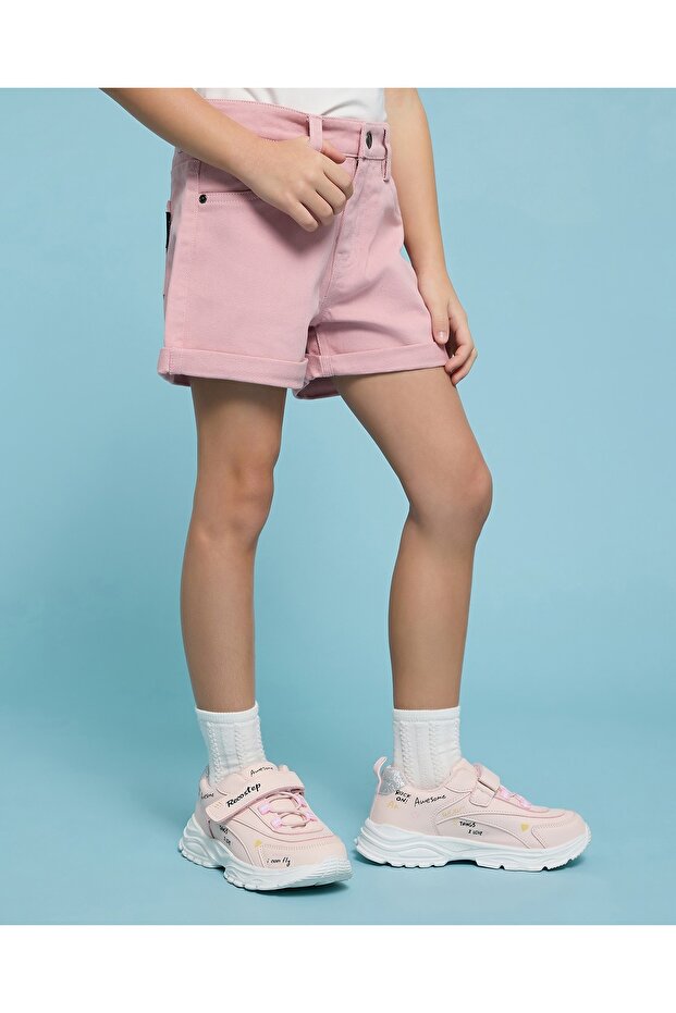 شورت جينز سادة بإغلاق بأزرار - 4