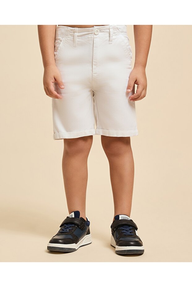 شورت سادة بإغلاق بأزرار - 1