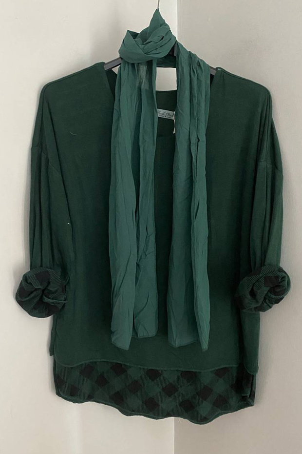 Women's Italian Emerald Green Round Neck Checkered Pattern Scarf-Lined Knitwear Blouse