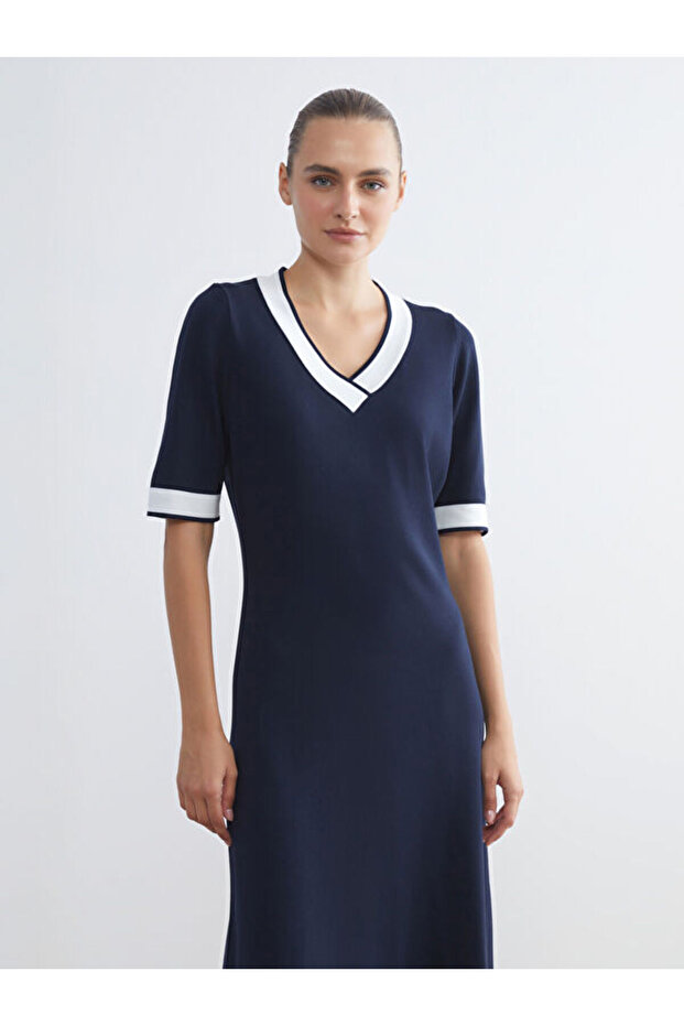 Esvab • Modern & Distinctive V Planting Knitwear Dress