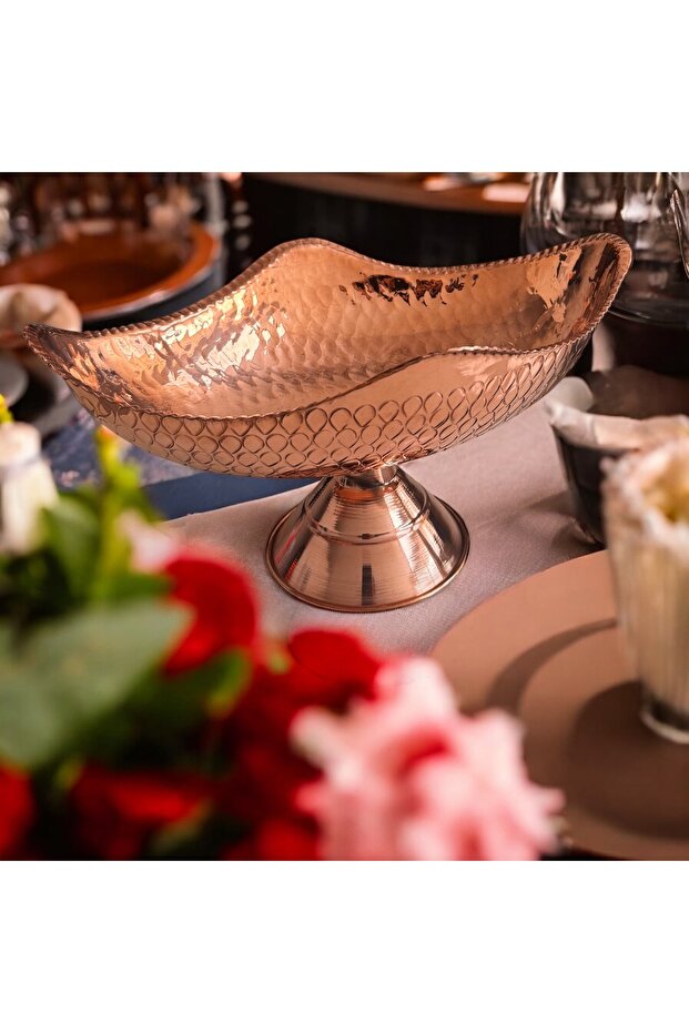 عربة نقل نحاسية متوسطة الحجم - 4