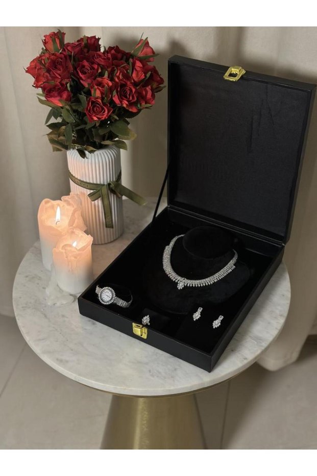 طقم اكسسوار مع ساعة A1065