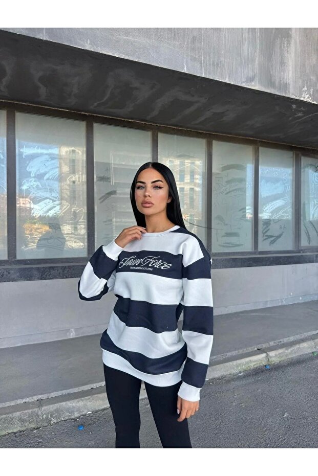 Çizgili sweatshirt