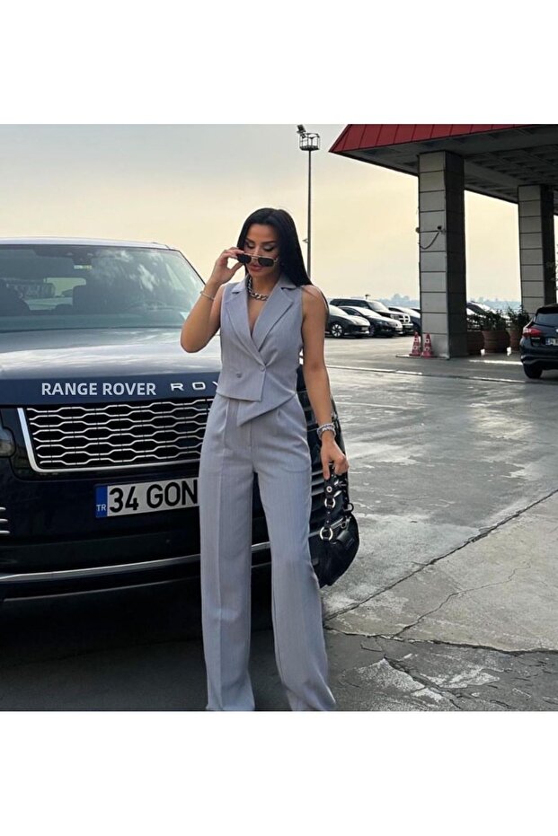 Szürke csíkos design női mellény és nadrág szett - 3