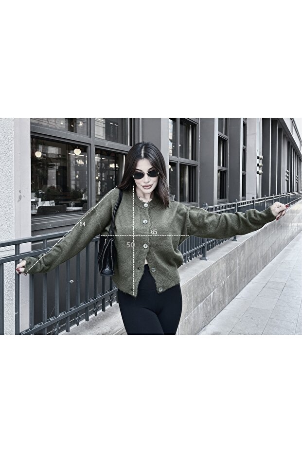 سترة تريكو أساسية بأزرار - 7