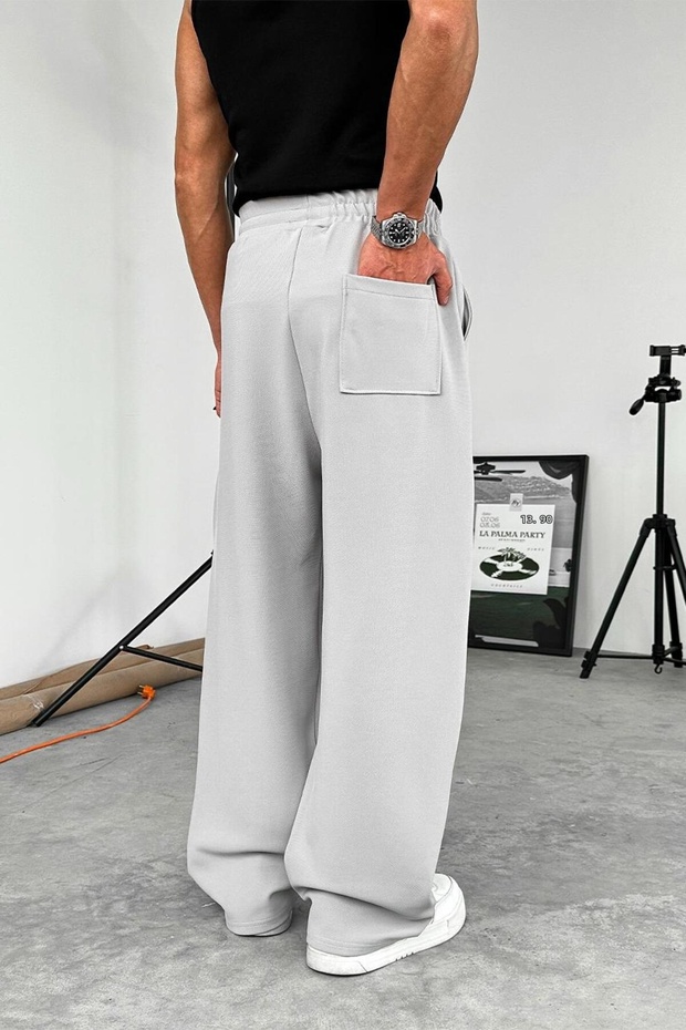 بنطال فضفاض أساسي باللون الرمادي - 4