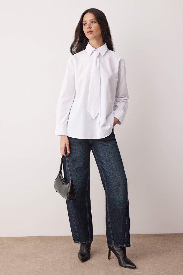 Széles szabású ing fehér nyakkendővel TWOAW26GO00142 - 2