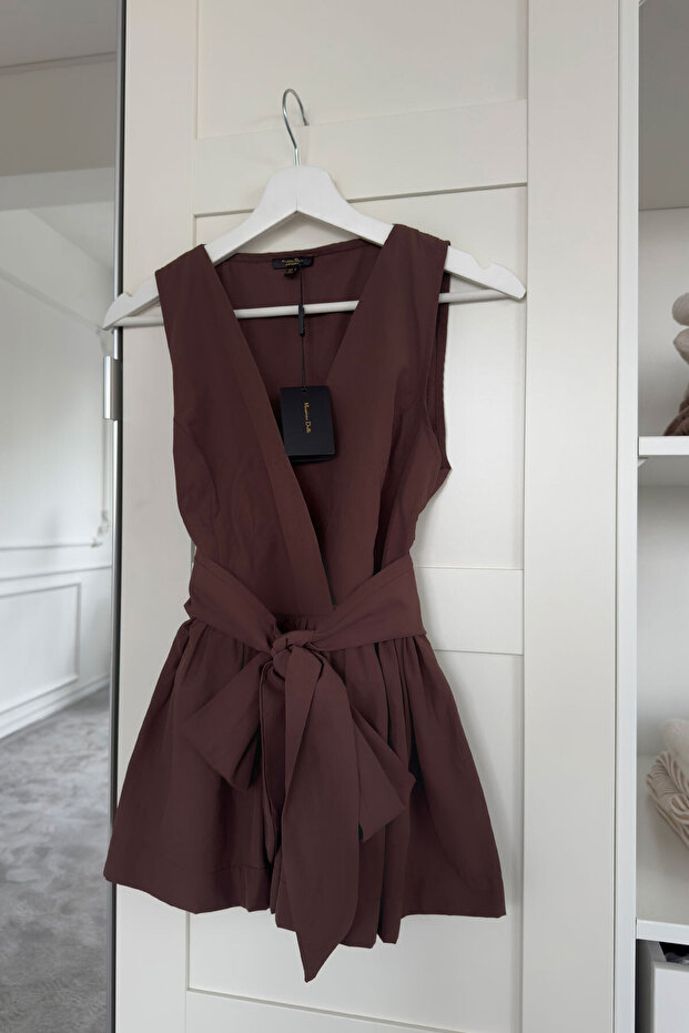 بلوزة بدون أكمام مكشكشة - بني - 5