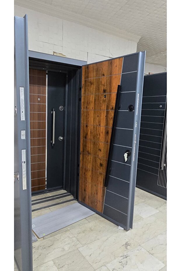 Kompozit Dış Iklim Çelik Kapı Sol - 3