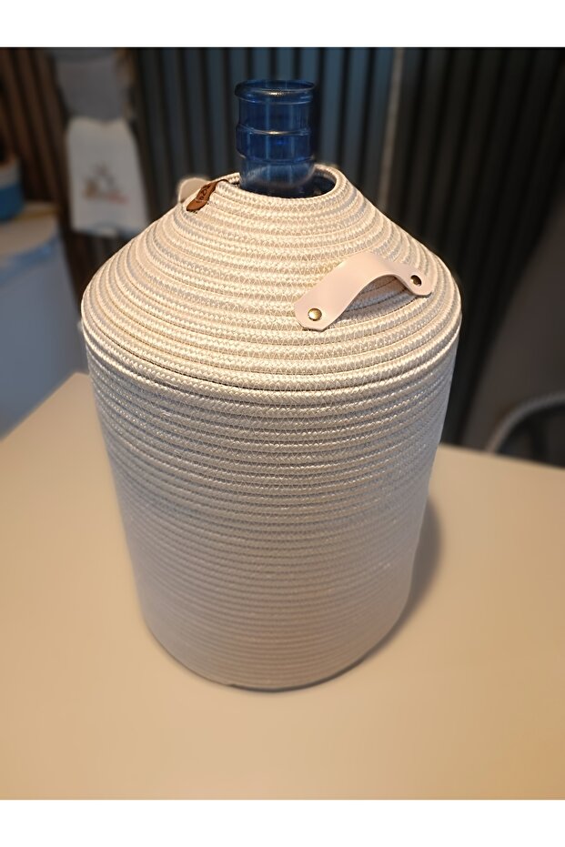 Natural and Stylish Water Bottle Cover - Cover with Leather Handle and Wicker Rope Coating