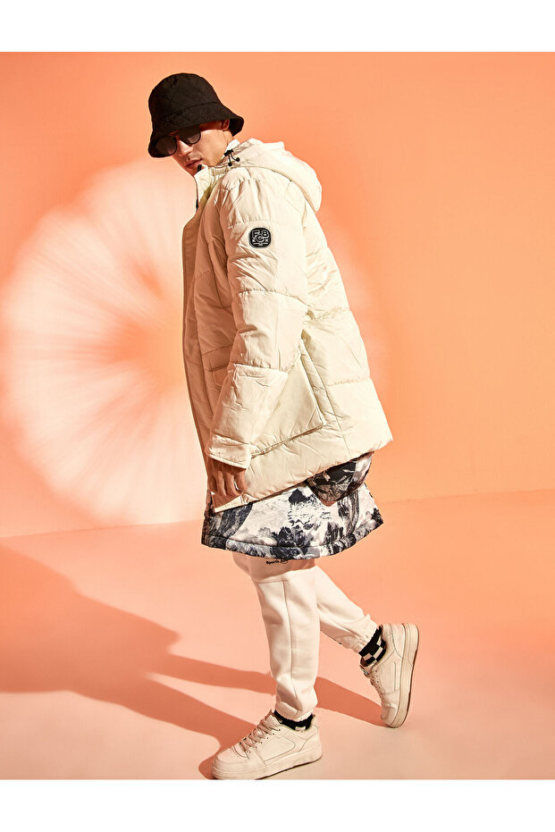 Oversize Puffer Jacket Hooded Pocket Detailed Waterproof