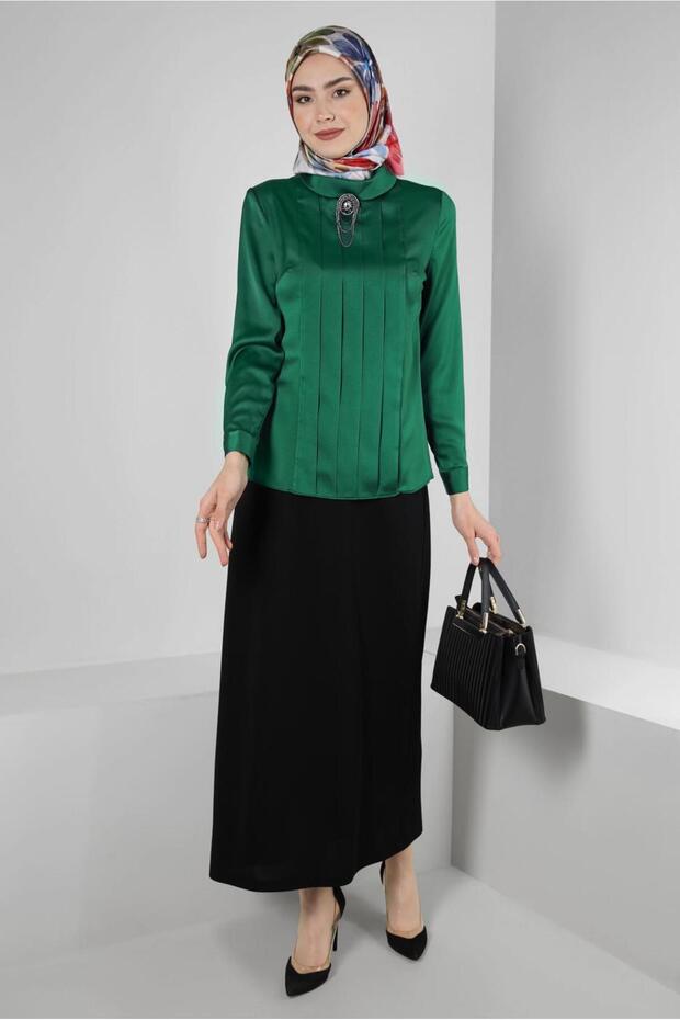 DRAPE بلوزة ساتان مفصلة مع إكسسوارات 43573