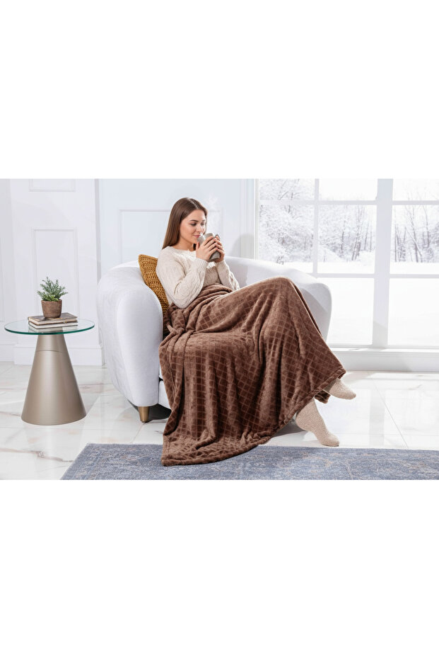 Wellsoft TV Blanket 150x200 cm (Baklava Pattern), Brown