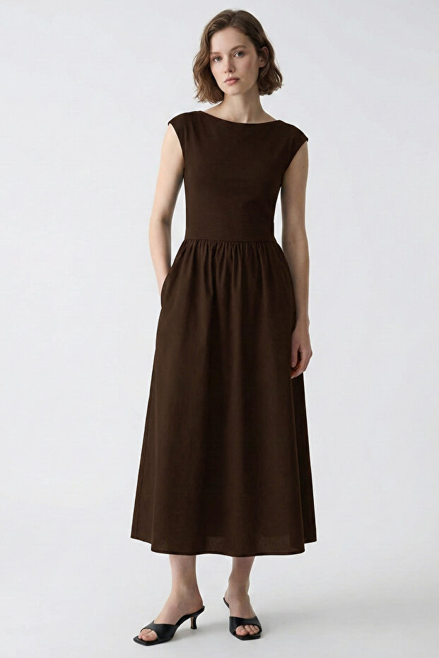 Women's Brown Contrast Pocket Detailed Midi Dress