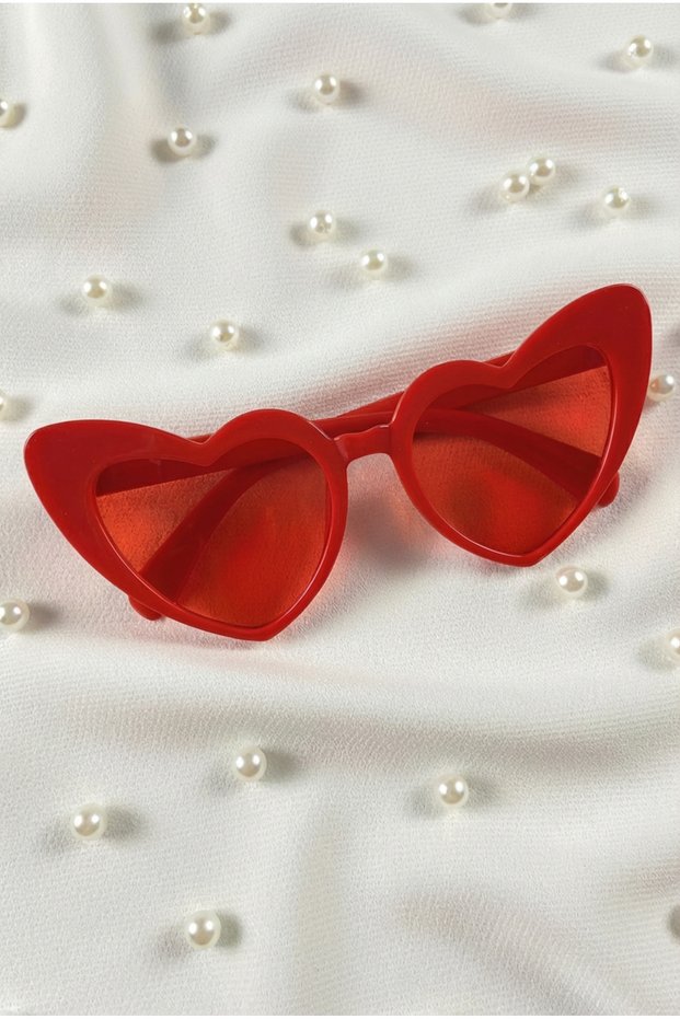 Red Heart Bride Groom Glasses, Bride Bridesmaid Stream after Party Wedding Henna Fun Glasses