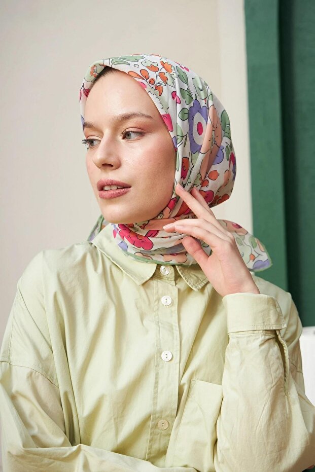 وشاح فيسكوز من القطن باللون الأخضر النرجس