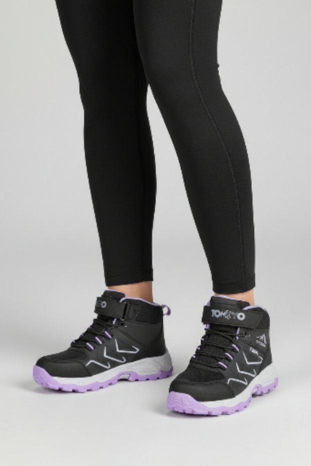 Girls' Lightweight and Flexible Warm-Lined Tracking Outdoor Boots