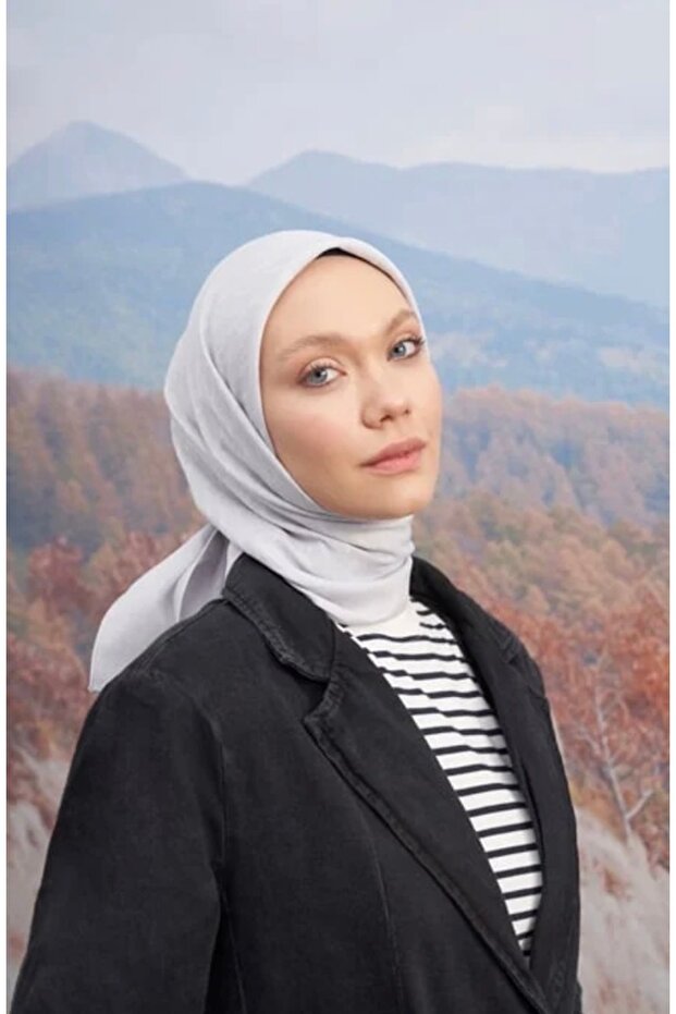 وشاح منقوش من القطن