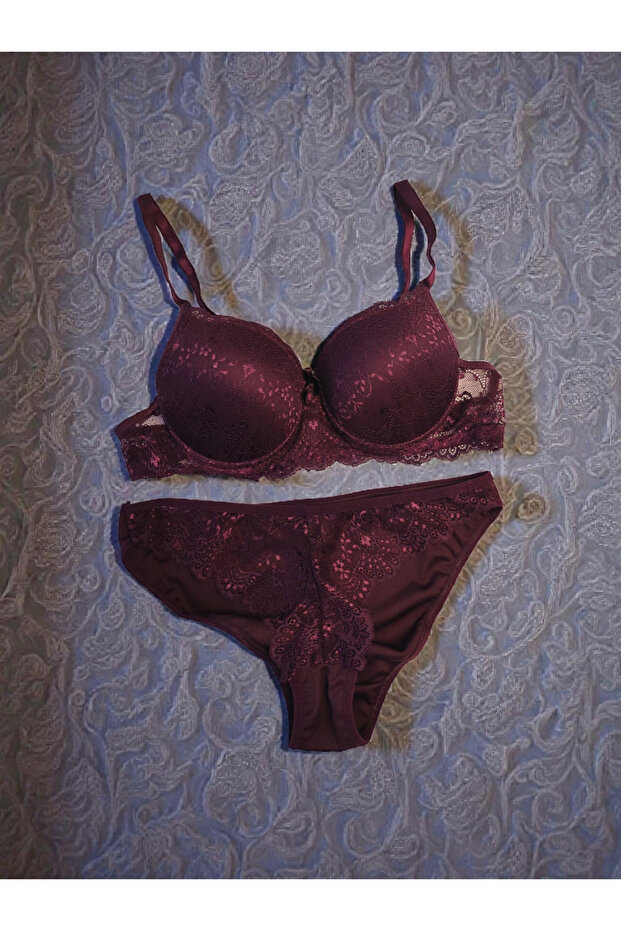 Women's Lace Padded Underwire Bra