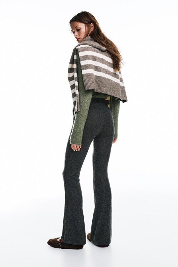 Yumuşak dokunuşlu çan pantolon - 3