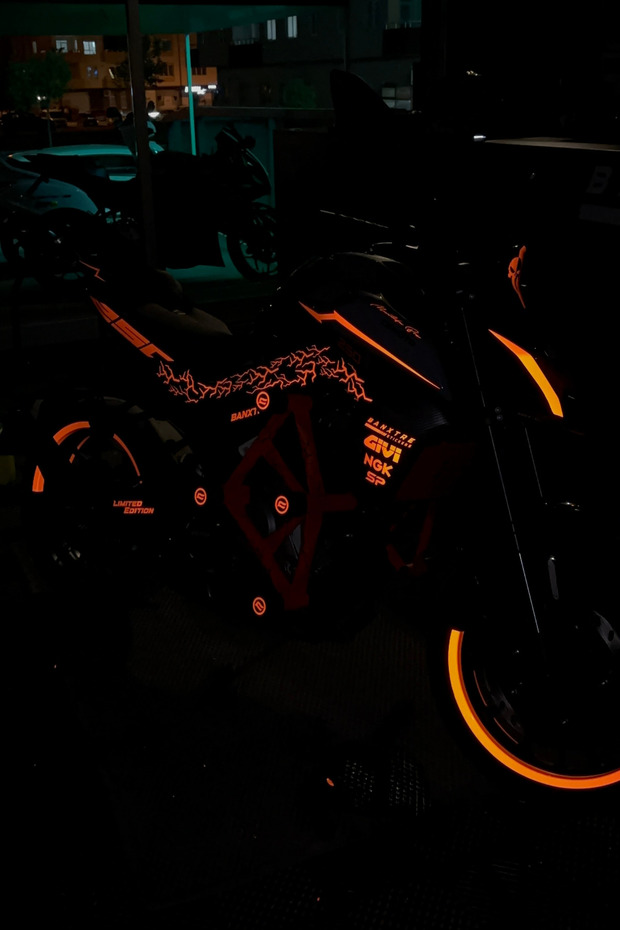 مجموعة ملصقات برتقالية كاملة مع عاكسات لـ CFMOTO NK250