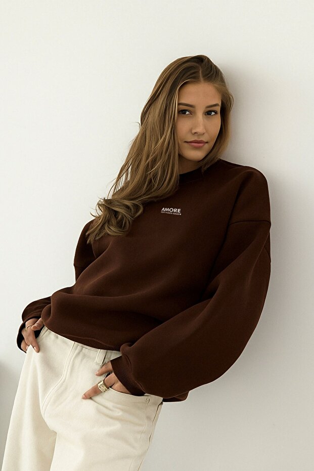 Women's Oversize Sweatshirt Amore Printed Brown – Crew Neck, 3 Thread Raster Printing